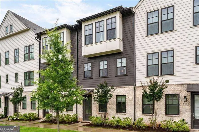 6635 Beacon Drive, Sandy Springs, GA 30328 - Image #3