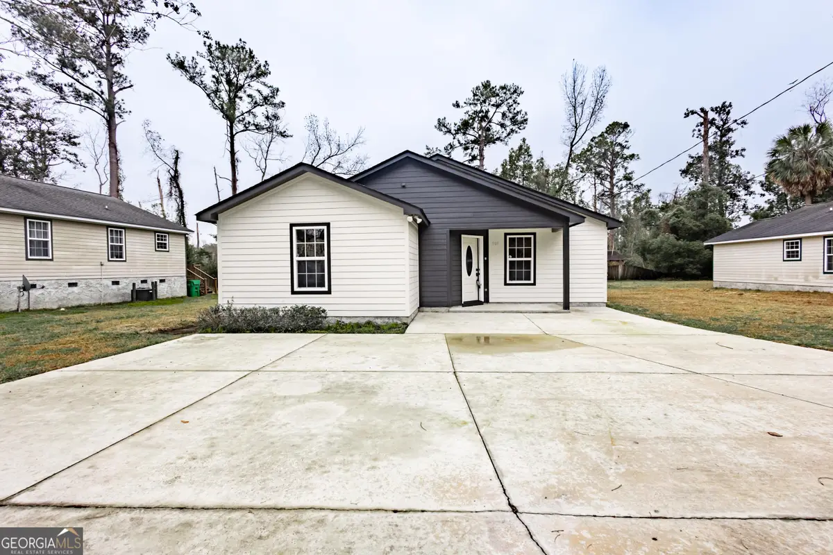 907 E Moore St, Valdosta, GA 31602 - #1