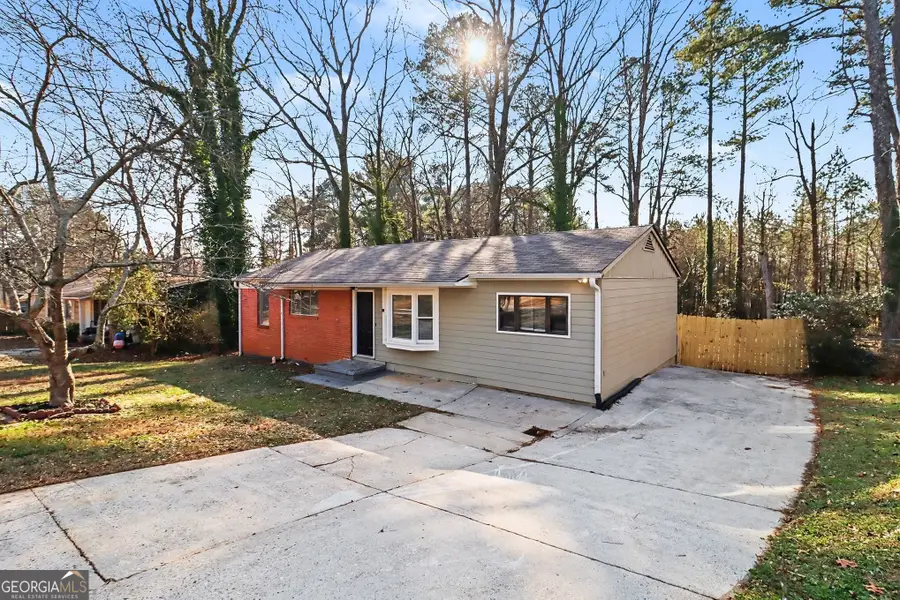 6099 Biscayne Drive, Forest Park, GA 30297 - #2