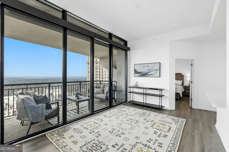 3040 Peachtree Road Nw #1811, Atlanta, GA 30305 - Image #2