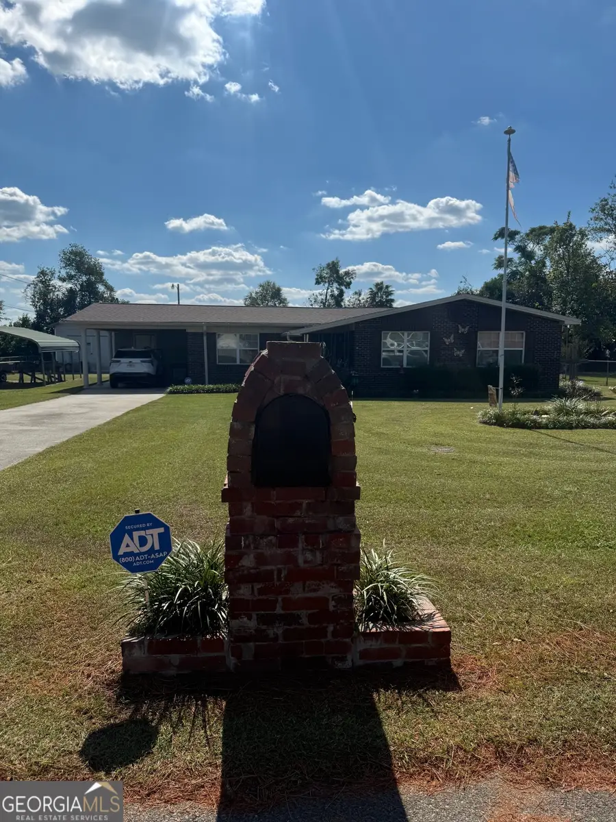 45 Elton Street, Hazlehurst, GA 31539 - #3