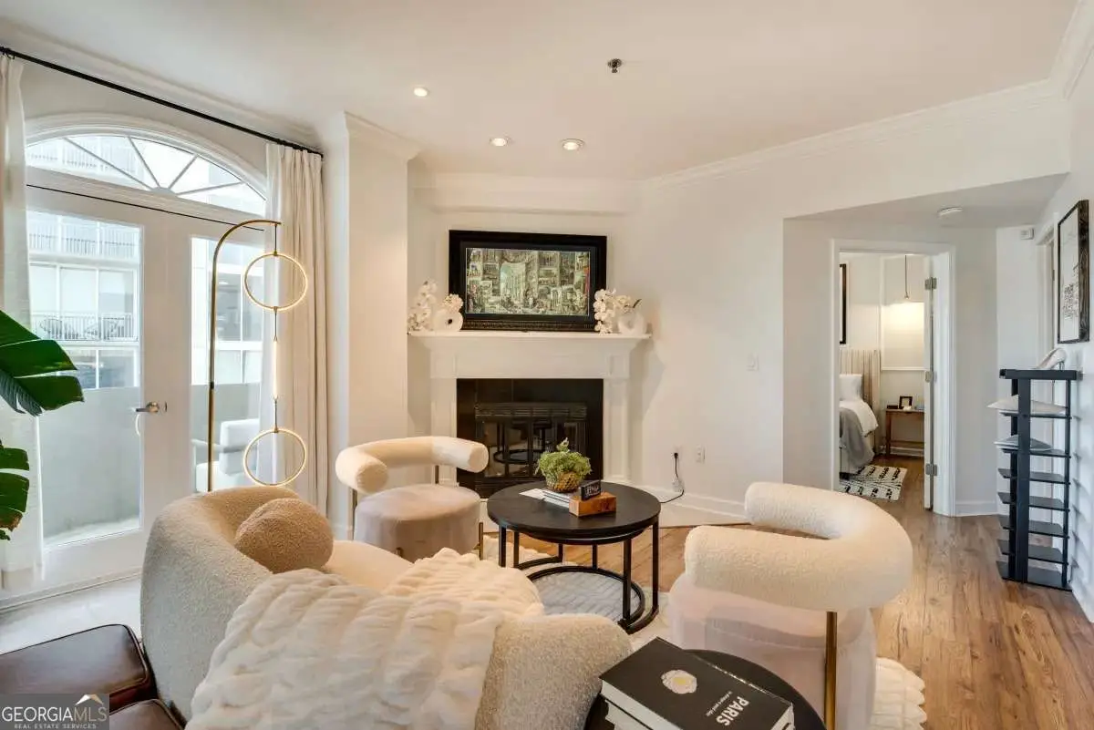 2161 Peachtree Road Ne #801, Atlanta, GA 30309 - Image #1