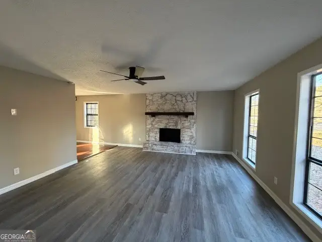 145 S Meadowcliff Circle, Carrollton, GA 30116 - Image #3