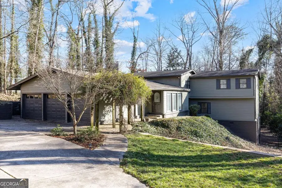 565 Timberland Drive, Atlanta, GA 30342 - Image #3