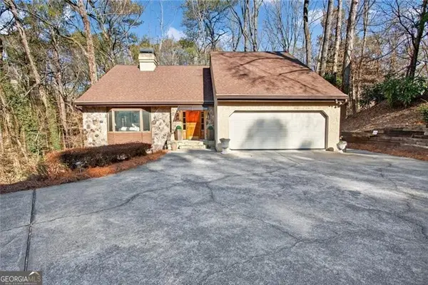 365 Crosstree Lane, Sandy Springs, GA 30328