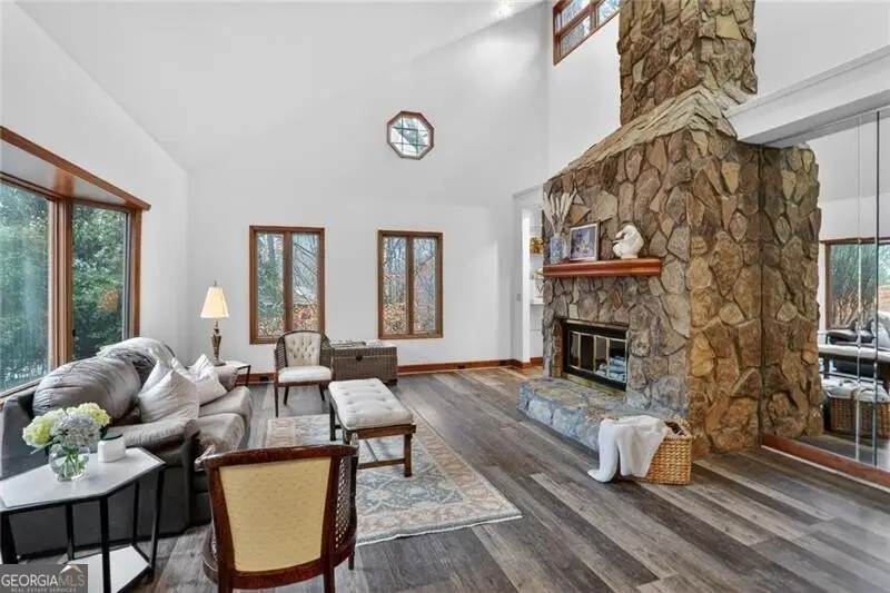 365 Crosstree Lane, Sandy Springs, GA 30328 - #3