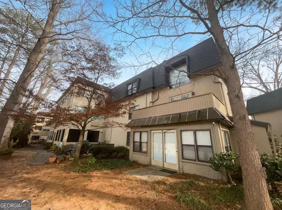 27 Chaumont Square Nw, Atlanta, GA 30327 - Image #2