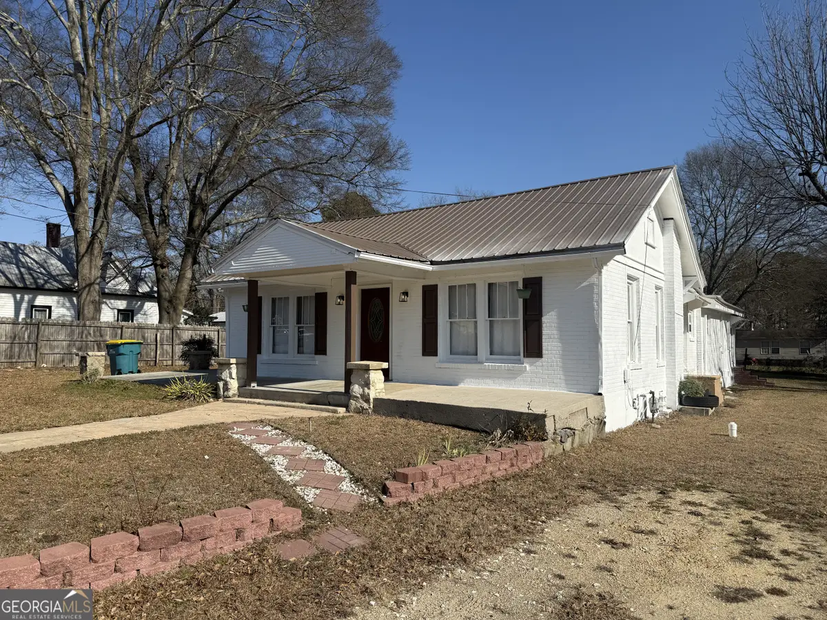 86 Luckie Street, Lavonia, GA 30553 - #1