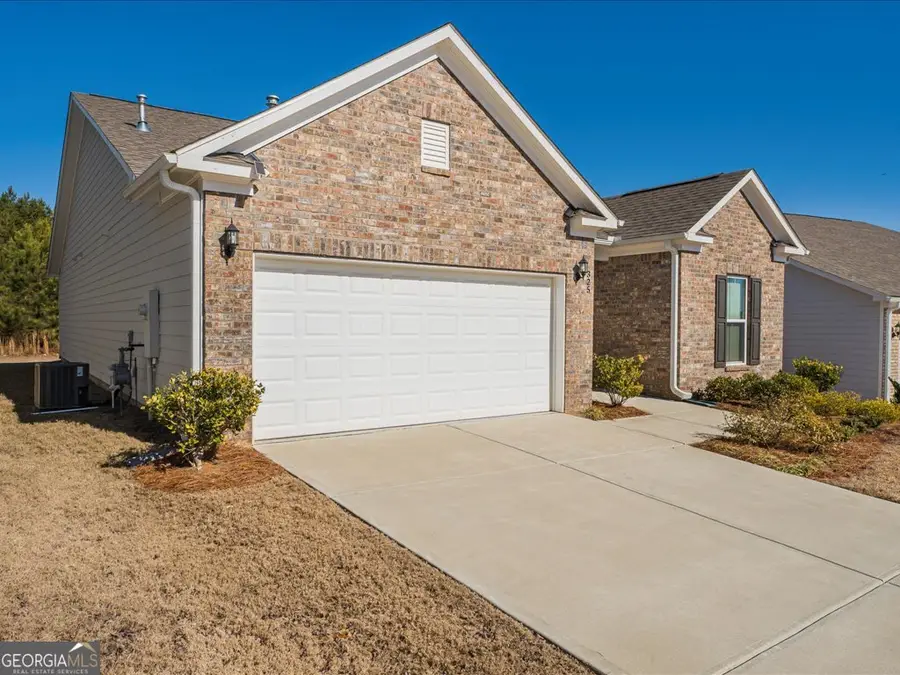325 Village Lane, Fairburn, GA 30213 - Image #3
