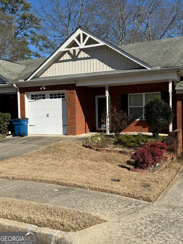 6878 Tara Oaks Drive, Riverdale, GA 30274