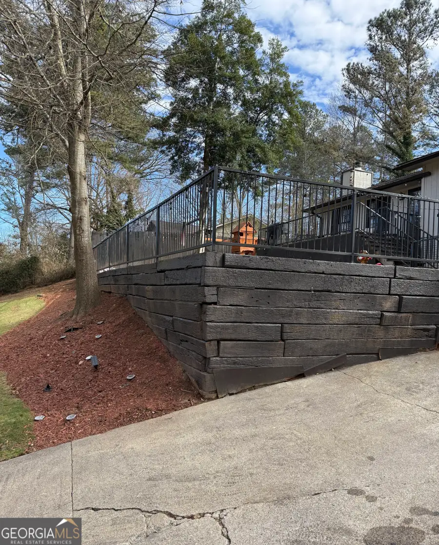 2757 Meadow View Drive, Acworth, GA 30102 - #2