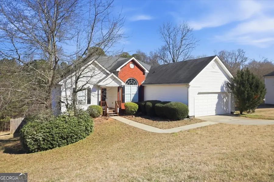 232 Cambridge Dr, Loganville, GA 30052 - #3