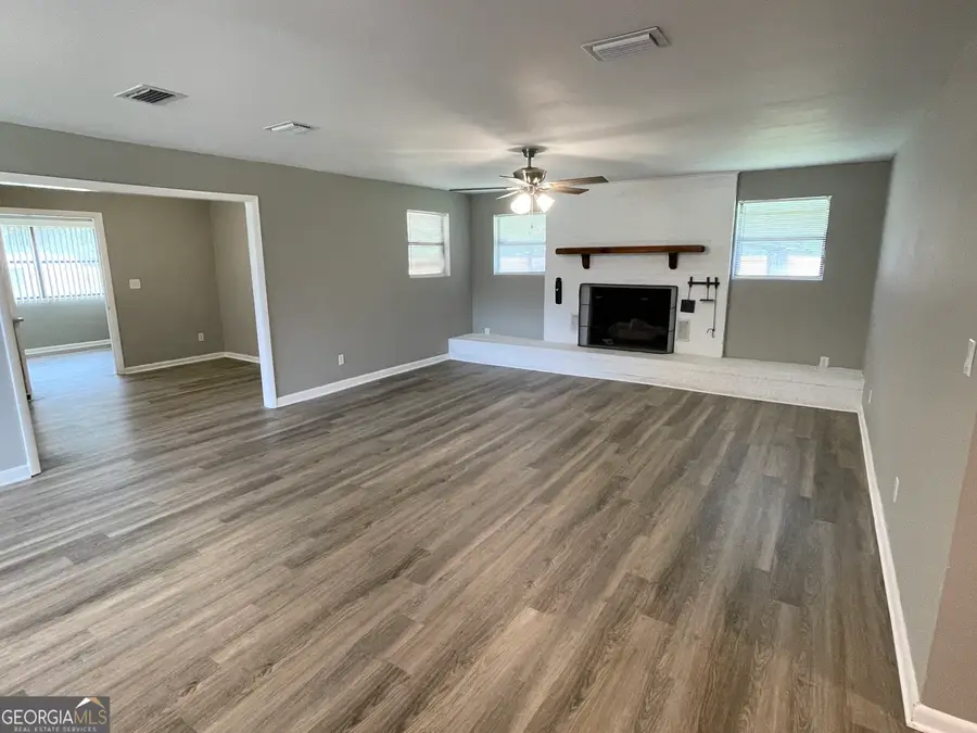 574 Charles Street, Saint Marys, GA 31558 - #2