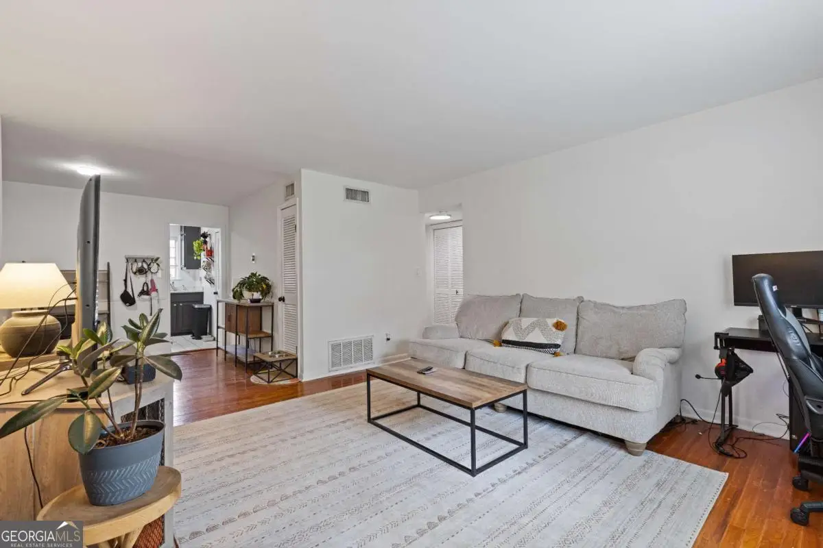 3510 Roswell Road #M3, Atlanta, GA 30305 - Image #1