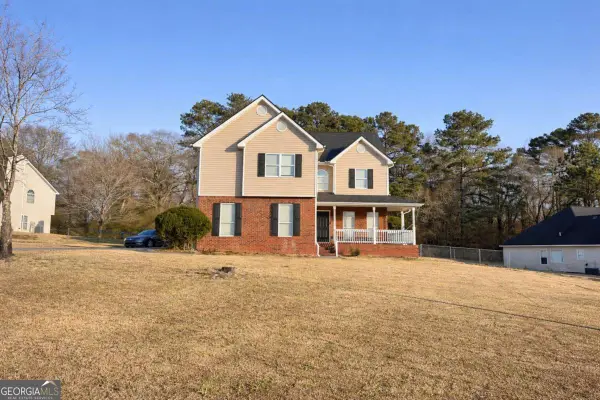 302 Mountberry Court, Loganville, GA 30052