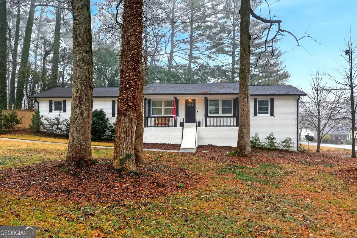 10 Valley Forest Lane Se, Smyrna, GA 30082 - Image #1