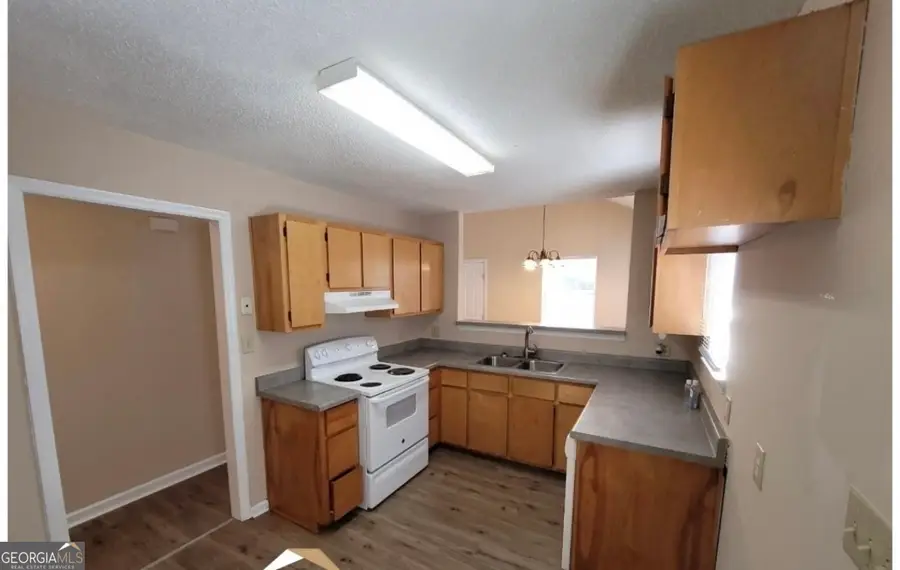 1323 Crawford Street, Macon, GA 31206 - #3