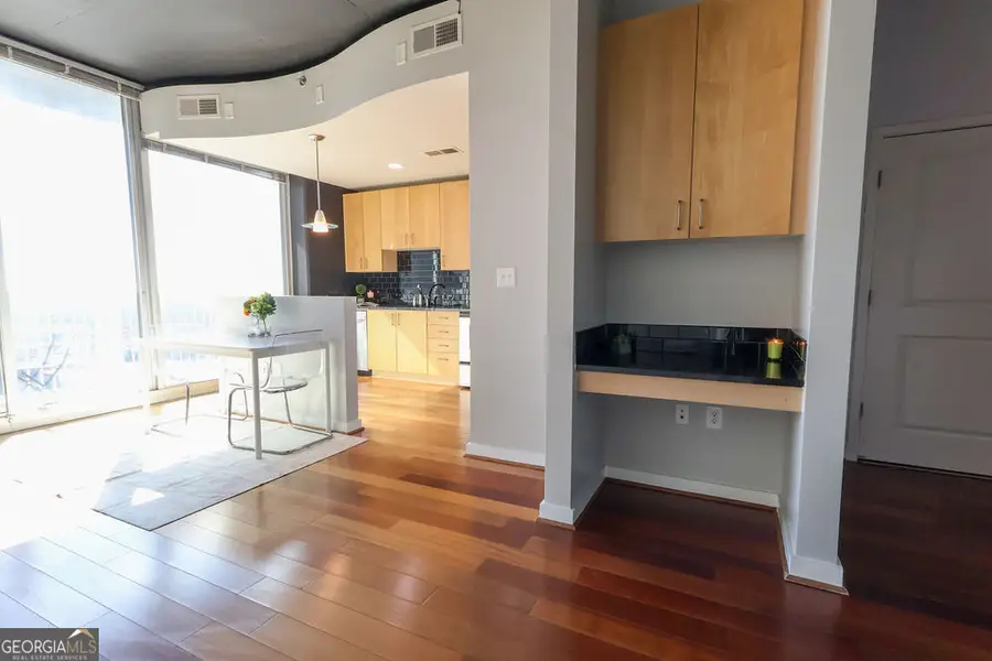 361 17th Street Nw #2517, Atlanta, GA 30363 - Image #2