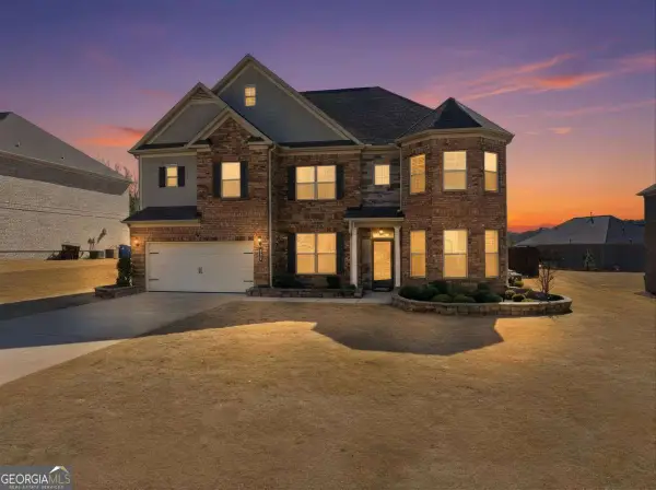 512 Coventry Way, Mcdonough, GA 30252