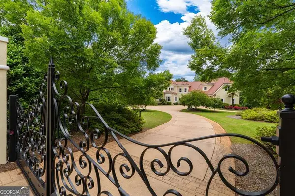 1005 Oak Mountain Road, Carrollton, GA 30117