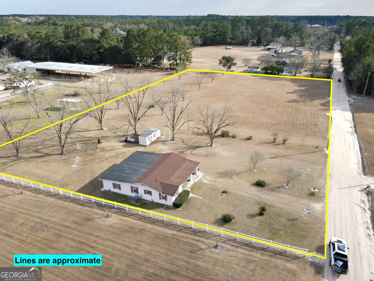 428 Driggers Ln, Waycross, GA 31503 - #1