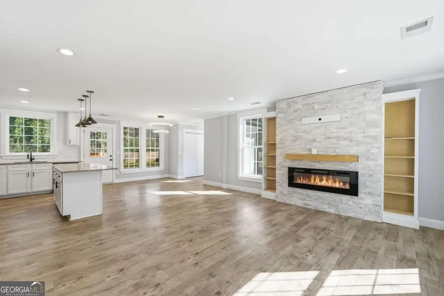 445 Arnold Avenue, Marietta, GA 30066 - #2