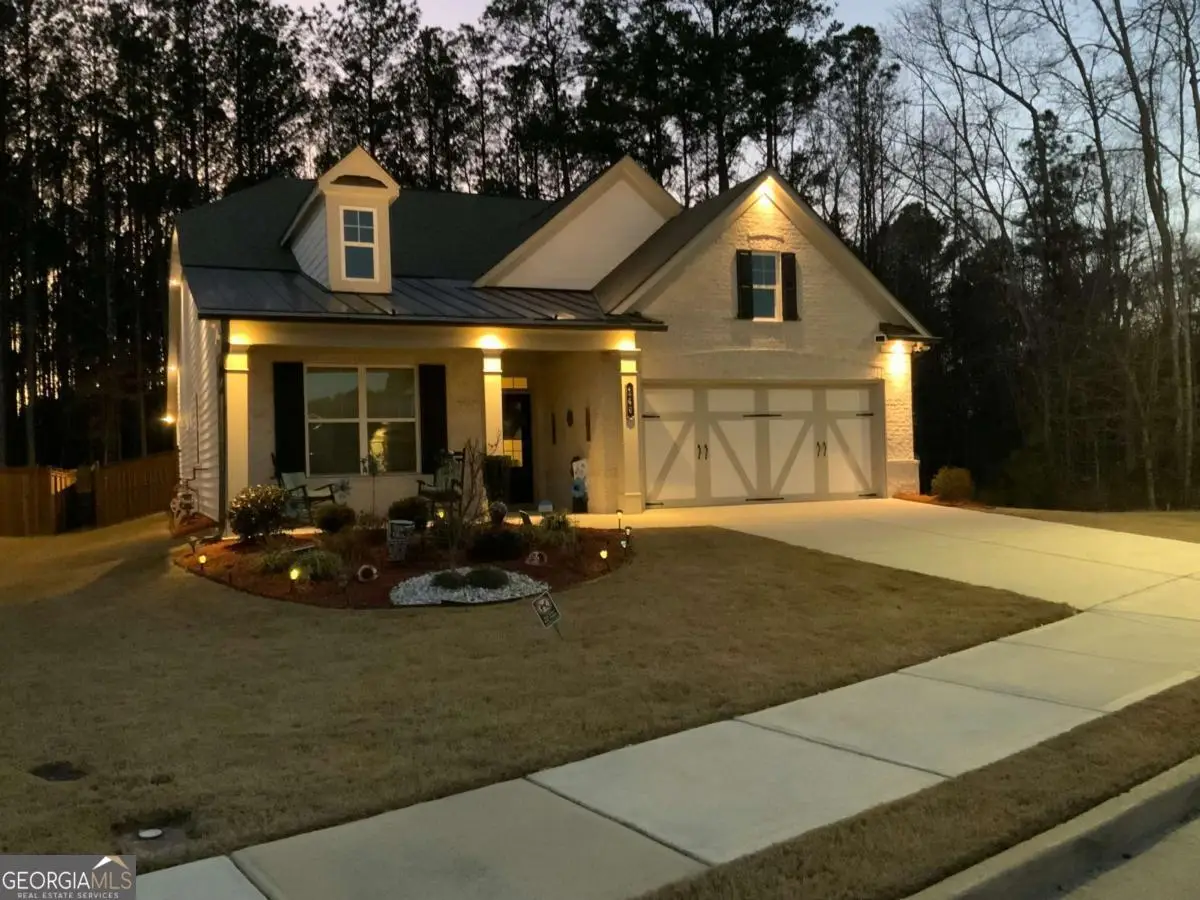 140 Amherst Way, Fayetteville, GA 30215 - #1