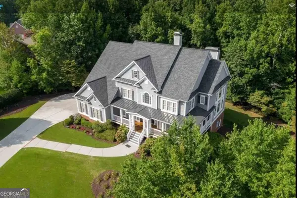 990 Chateau Forest Road, Hoschton, GA 30548