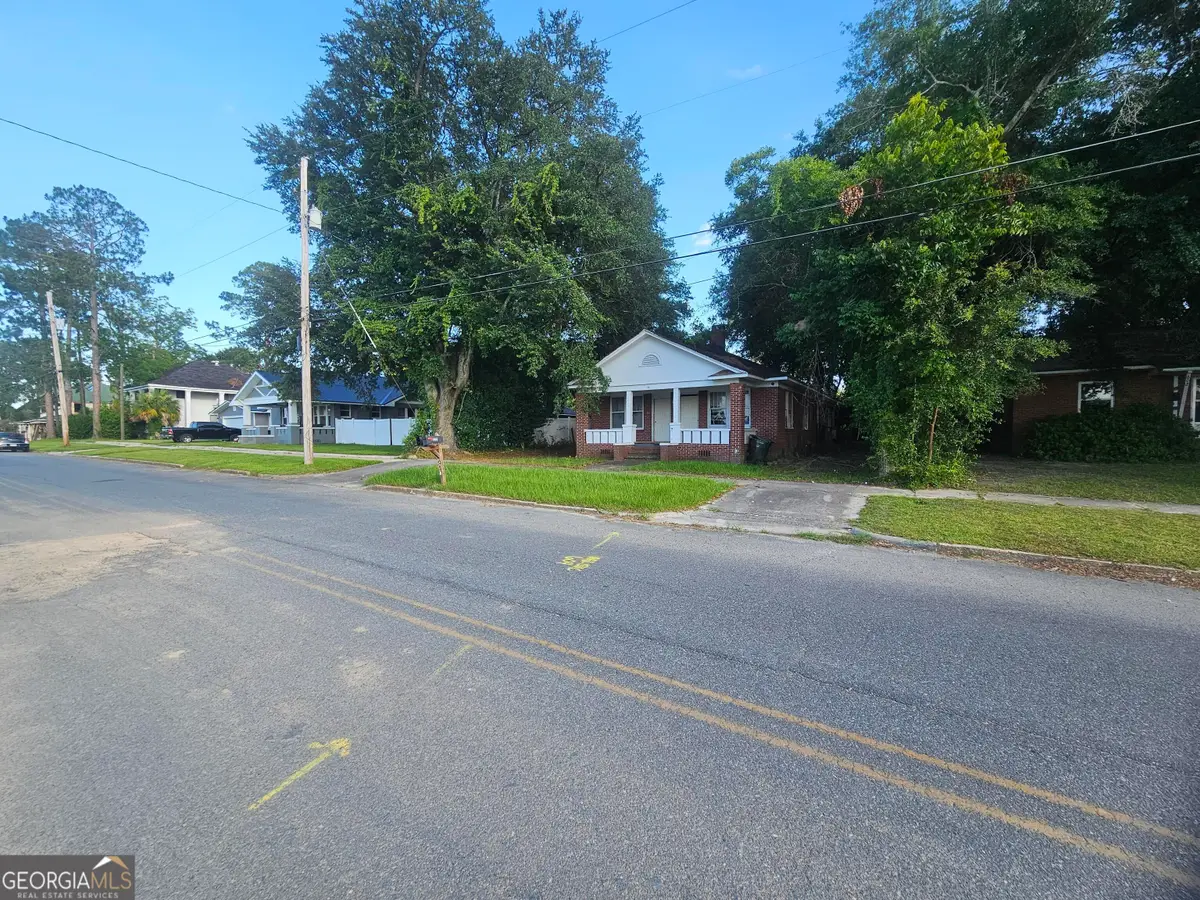 604 Hicks Street, Waycross, GA 31501 - #1