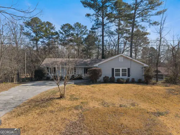 1384 Country Lane Way Ne, Conyers, GA 30012