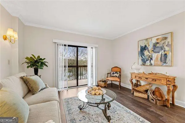 1800 Clairmont Lake, Decatur, GA 30033