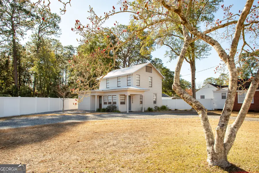 1004 Hill Street, Waycross, GA 31501 - #3