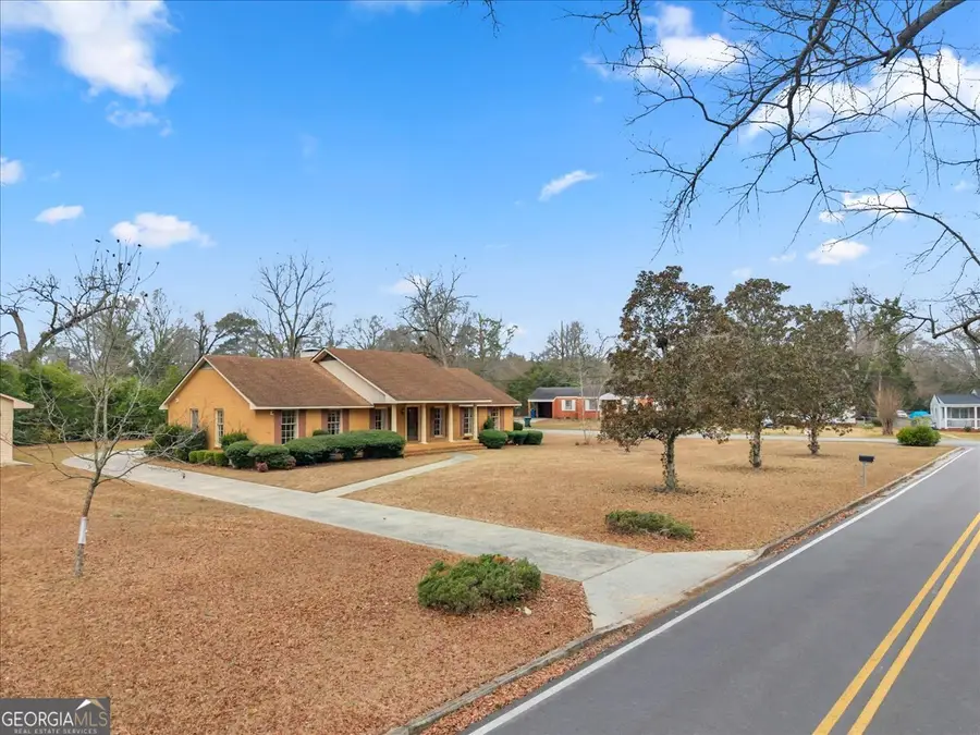 308 Rosewood Drive, Dublin, GA 31021 - #2