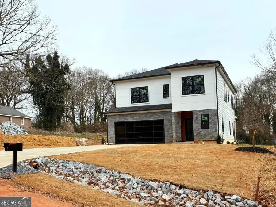 587 Woodland Avenue, Scottdale, GA 30079 - #2