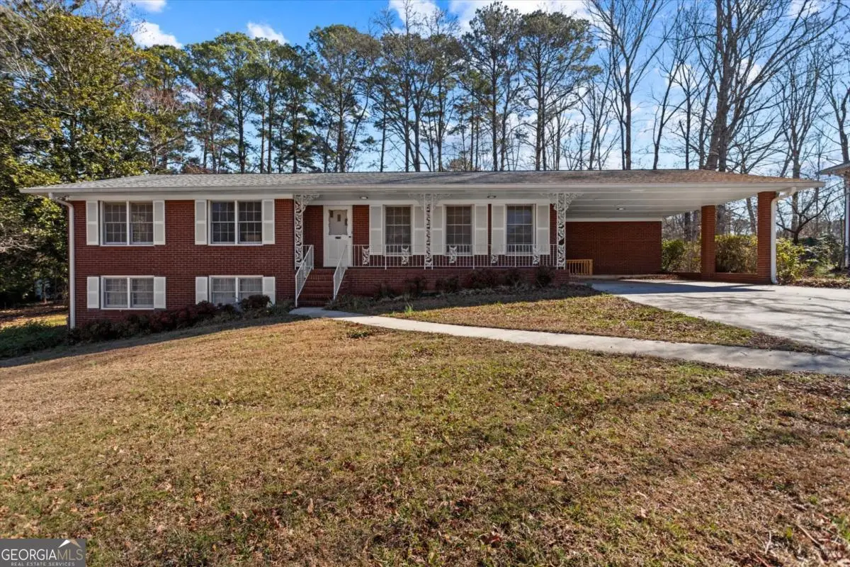 215 Gilbert Road, Fayetteville, GA 30214 - #1