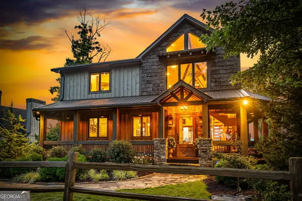 520 Overlook Drive, Blue Ridge, GA 30513