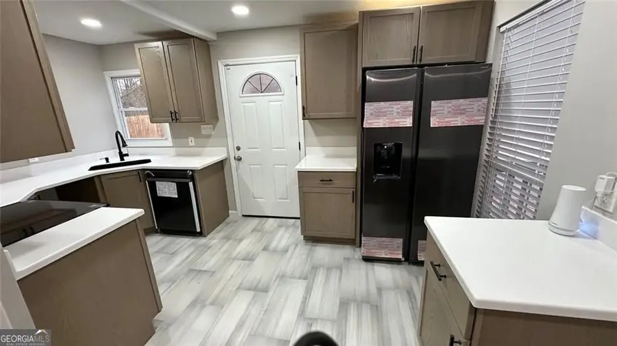 250 Lawrence Street, Adairsville, GA 30103 - #2