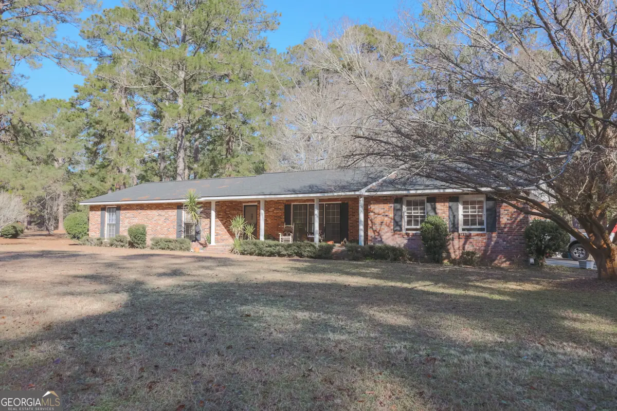 839 E Wacona Drive, Waycross, GA 31501 - #1