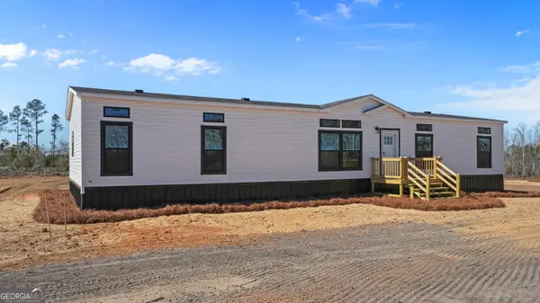 761 Hires Rd, Jesup, GA 31545