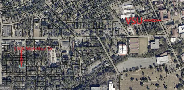 1306 Mcarthur Dr, Valdosta, GA 31601