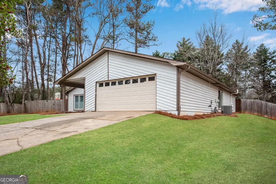 860 Waterbrook Court, Roswell, GA 30076 - #2