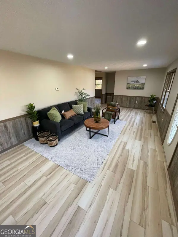 172 Fred Henry Lane, Clayton, GA 30525