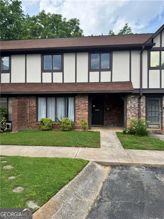 1807 Ashborough Circle Se #B, Marietta, GA 30067