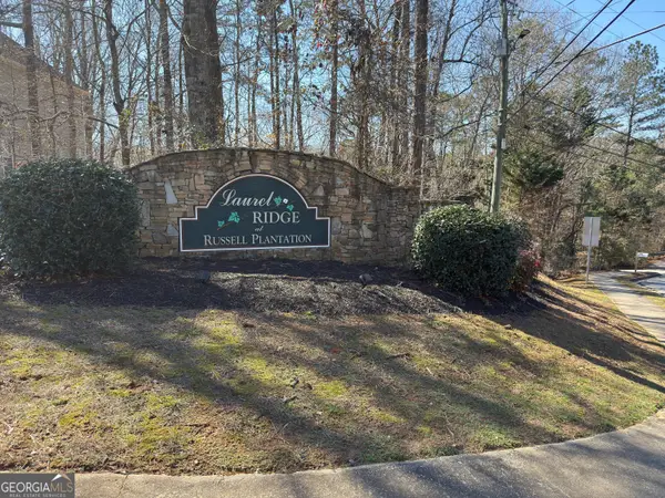 1554 Laurel Ridge Drive, Lawrenceville, GA 30043