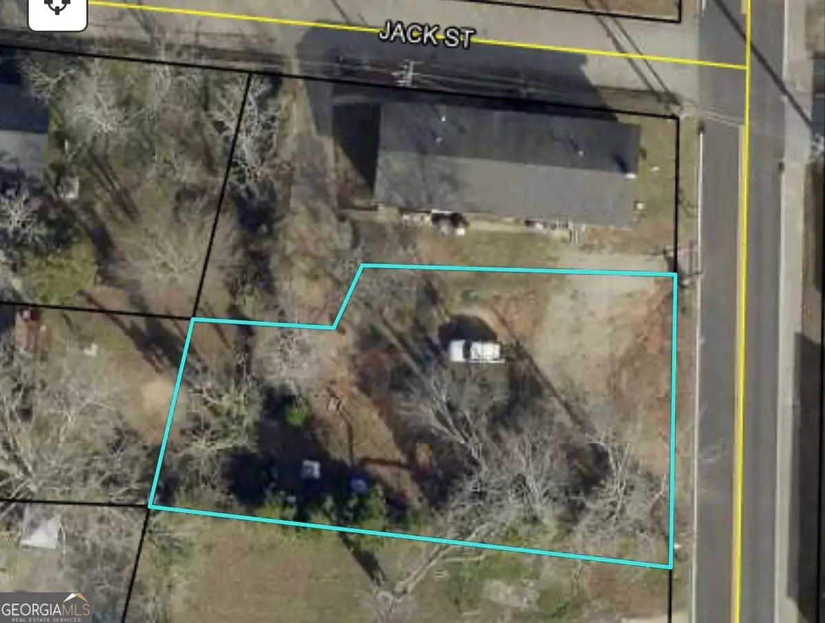 561 N 6th Street, Griffin, GA 30223 - #1