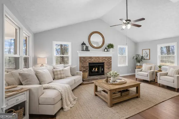 11 Ridgeview Drive Se, Silver Creek, GA 30173