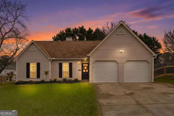 1320 Paddocks Way, Powder Springs, GA 30127