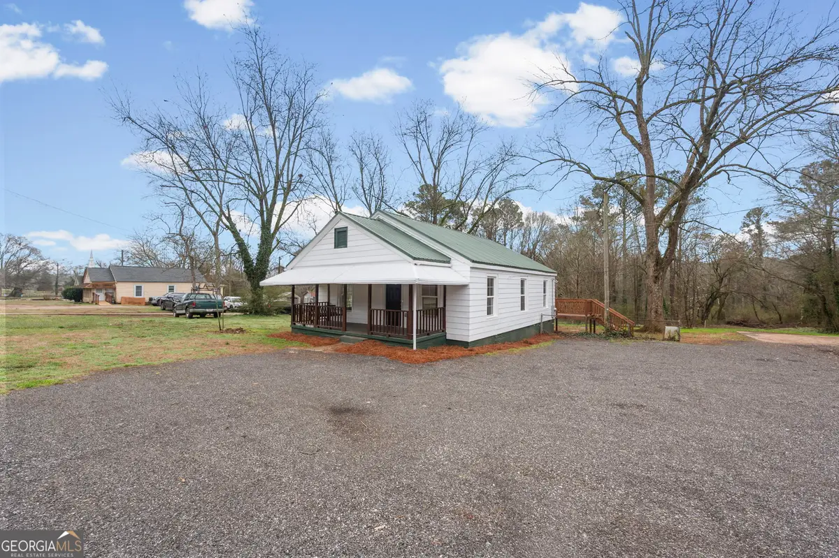 802 E Mcintosh Road, Griffin, GA 30223 - #1