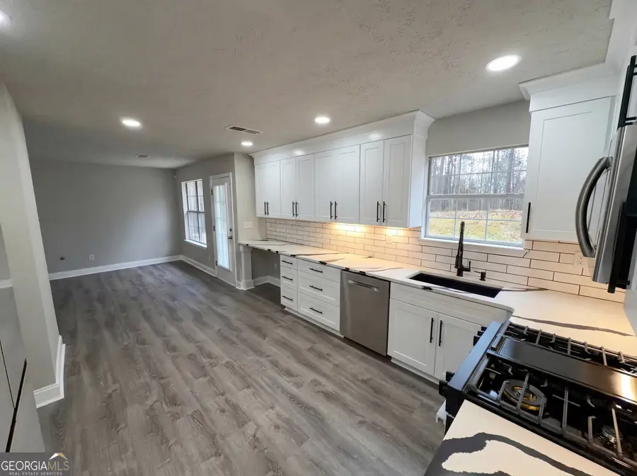 7259 Williams Road, Flowery Branch, GA 30542 - #2