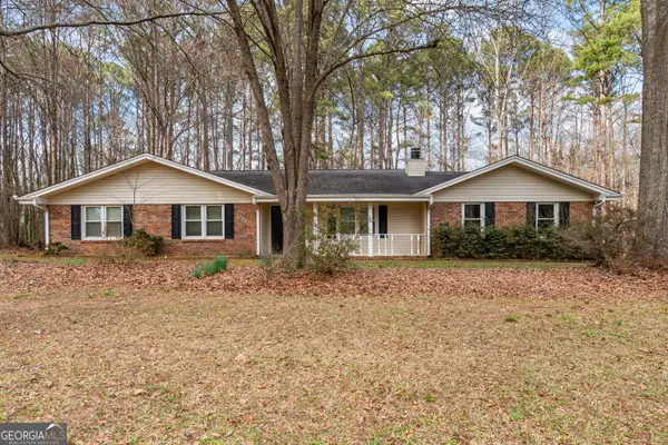 125 Brierwood Court, Fayetteville, GA 30215